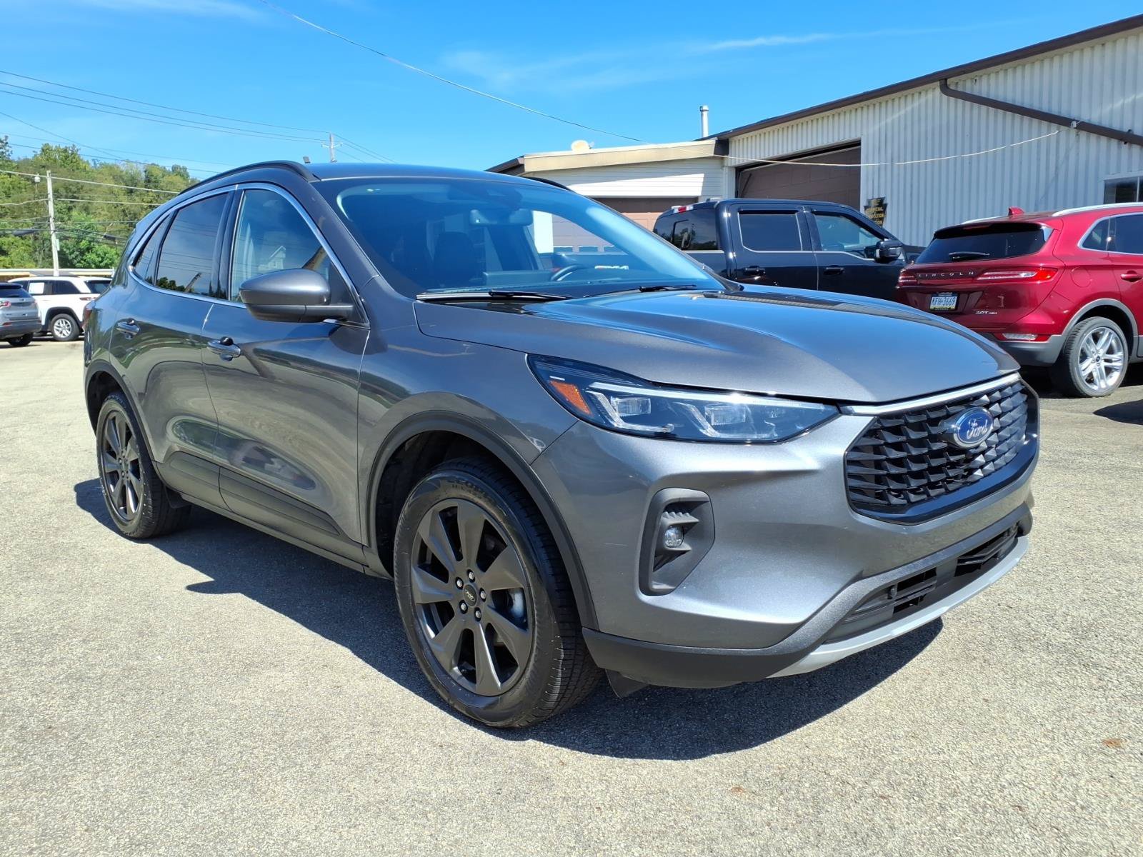 2025 Ford Escape Platinum