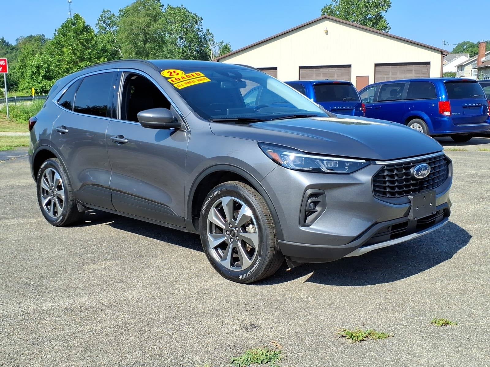 2025 Ford Escape Platinum