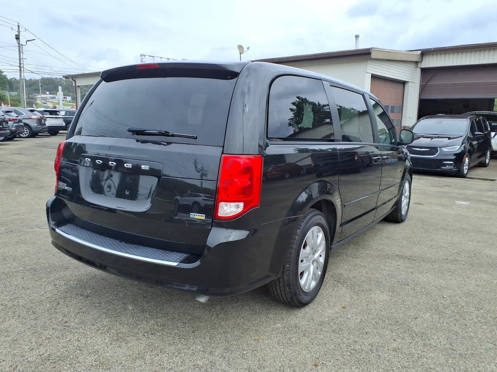 Used 2017 Dodge Grand Caravan SE Wagon