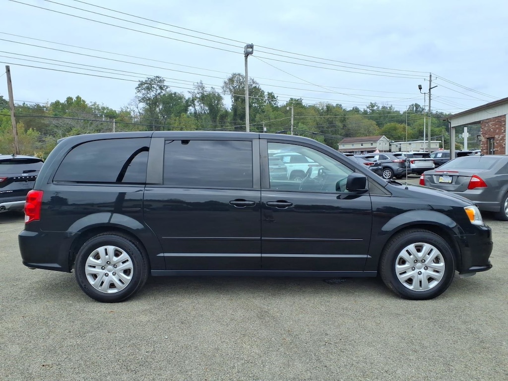 Used 2017 Dodge Grand Caravan SE Wagon