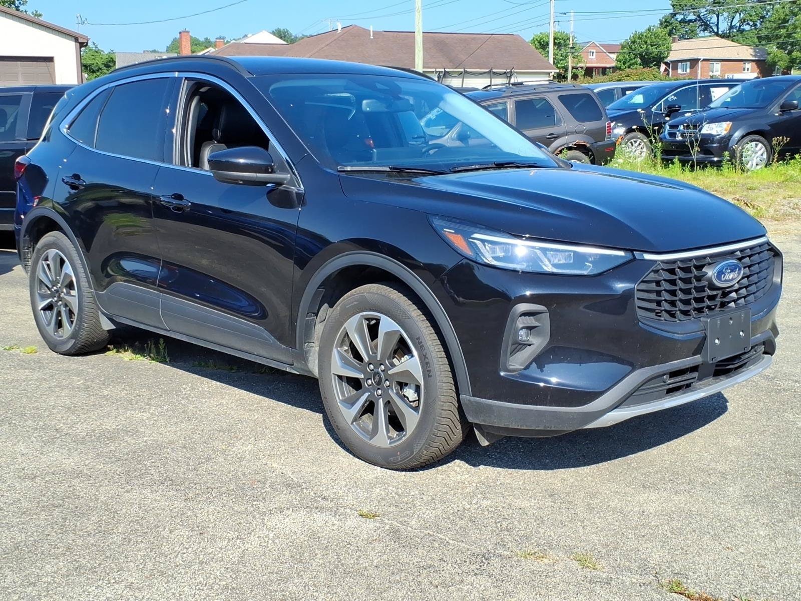 2025 Ford Escape Platinum
