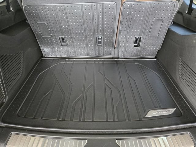 2026 Chevrolet Suburban High Country - Photo 27