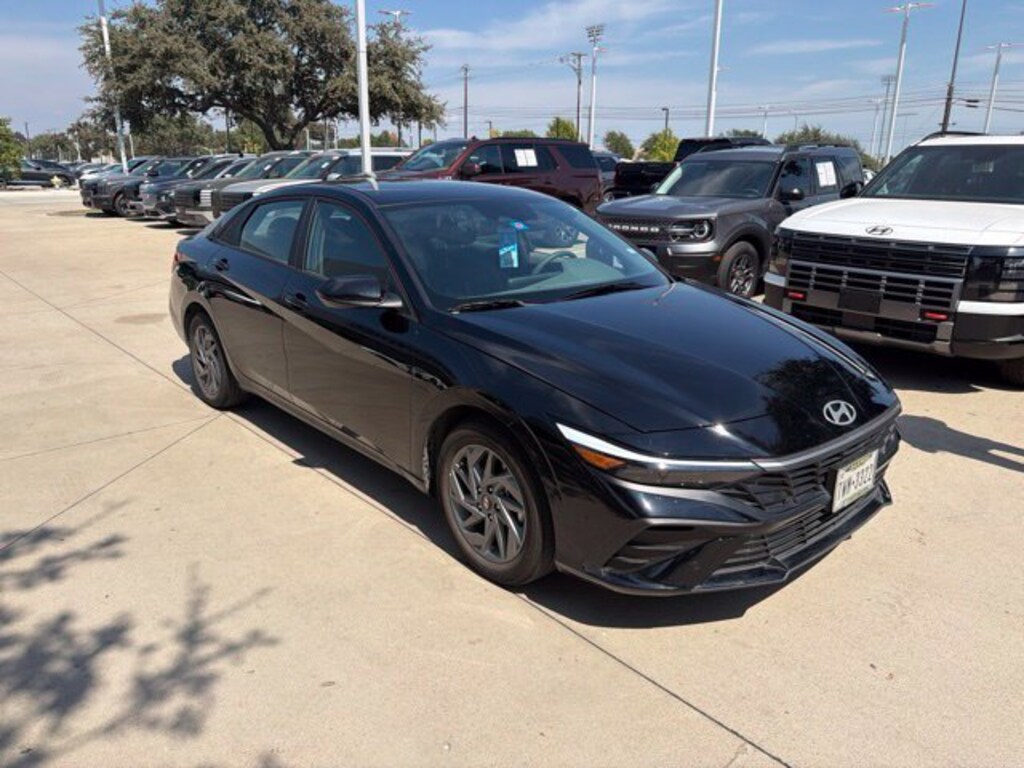 Used 2024 Hyundai Elantra SEL Sedan