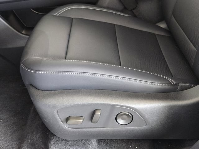 2026 Chevrolet Traverse LT - Photo 19