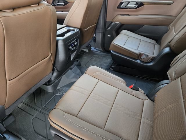2026 Chevrolet Suburban High Country - Photo 24