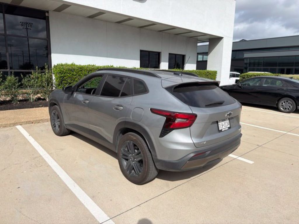 Used 2024 Chevrolet Trax Activ SUV