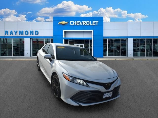 2020 Toyota Camry XLE - Photo 10