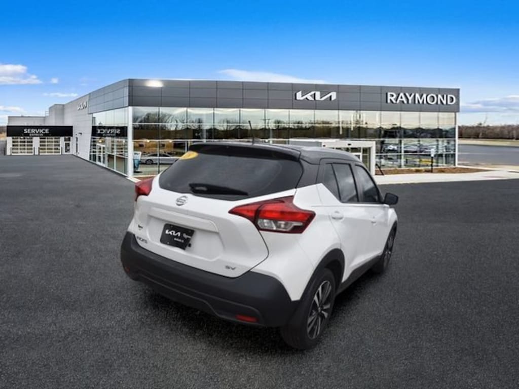 Used 2018 Nissan Kicks SV SUV