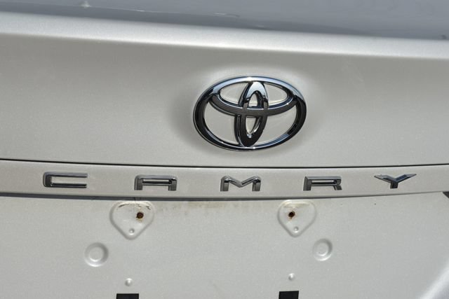 2020 Toyota Camry XLE - Photo 17