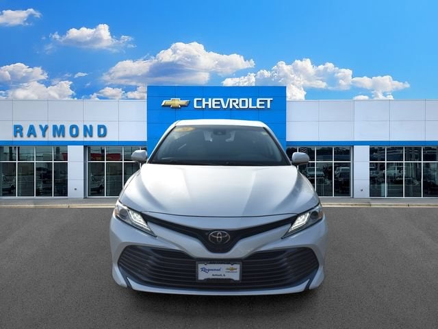 2020 Toyota Camry XLE - Photo 9