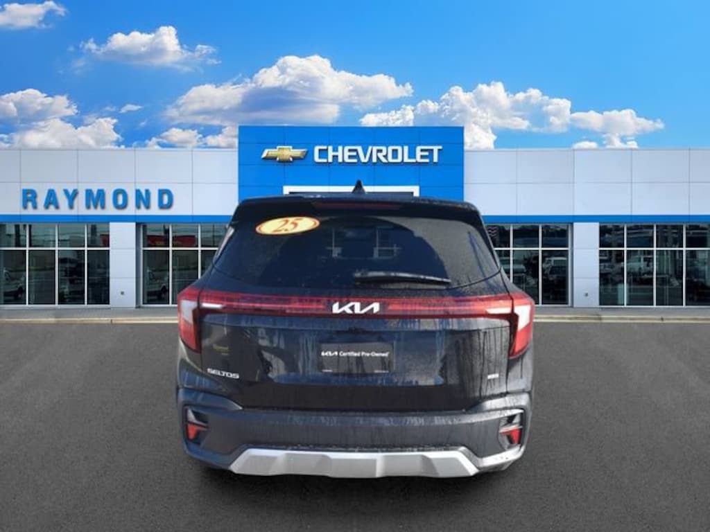 Used 2025 Kia Seltos LX SUV