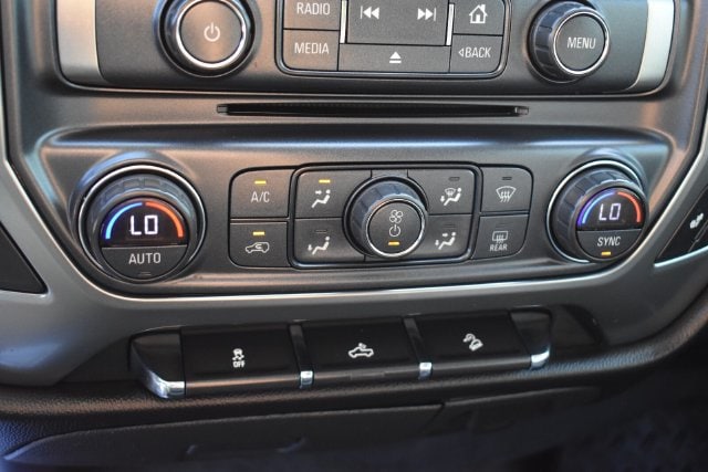 2018 Chevrolet Silverado 1500 LT Z71 - Photo 30