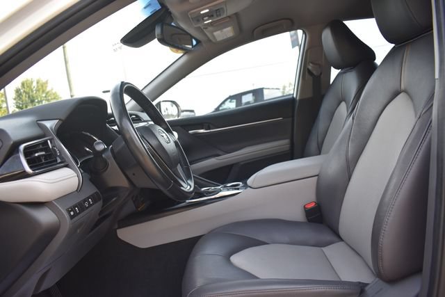 2020 Toyota Camry XLE - Photo 24