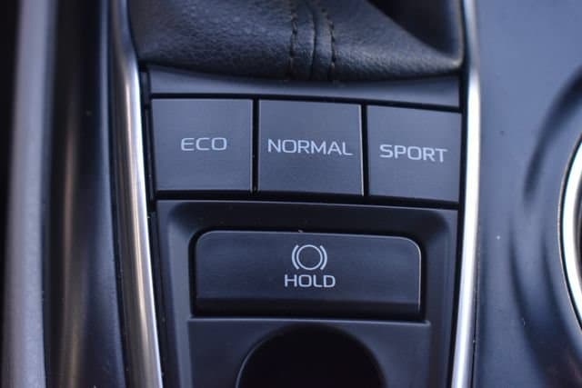 2020 Toyota Camry XLE - Photo 30