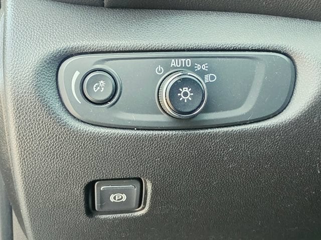 2021 Chevrolet Blazer 2LT - Photo 23
