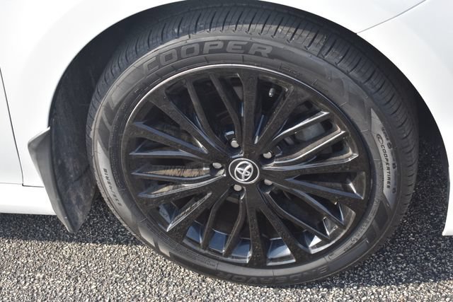 2020 Toyota Camry XLE - Photo 12