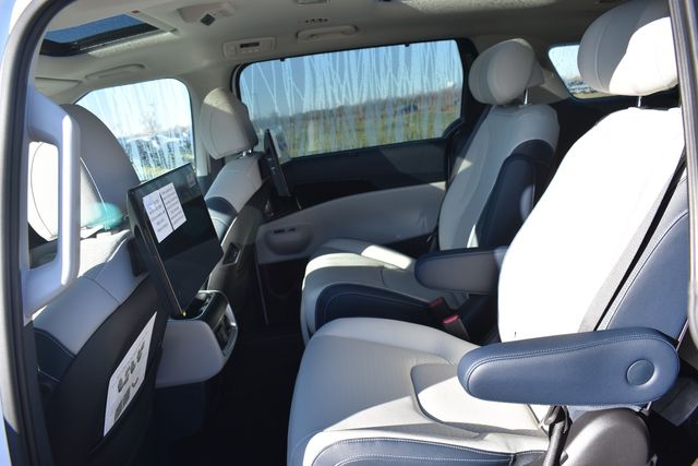 2026 Kia Carnival SX Prestige - Photo 23