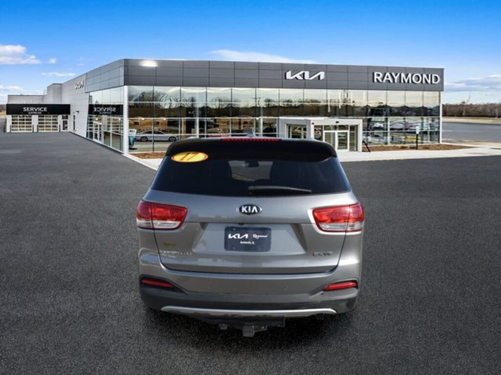 Used 2017 Kia Sorento EX SUV