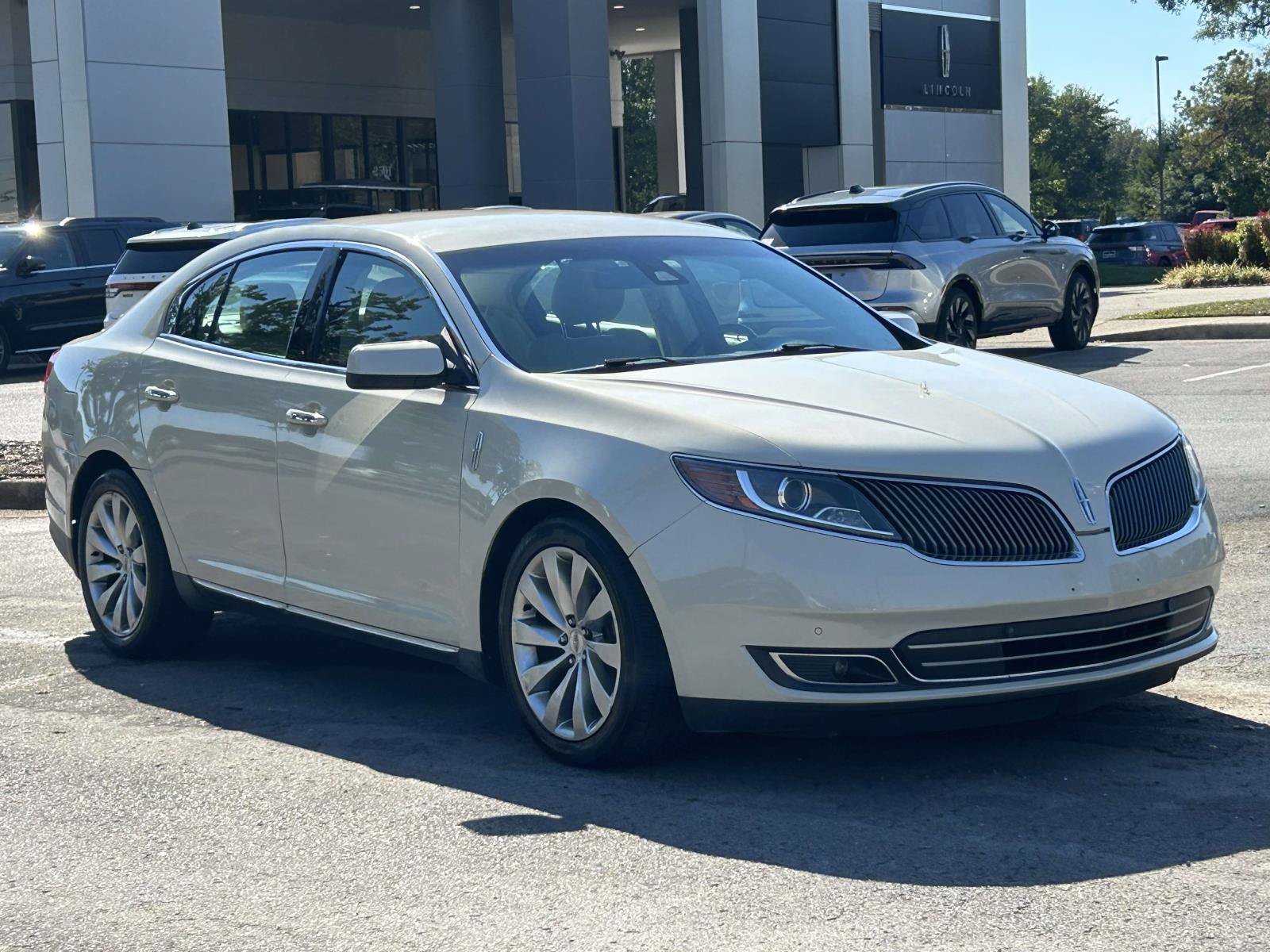 Used 2016 Lincoln MKS Sedan