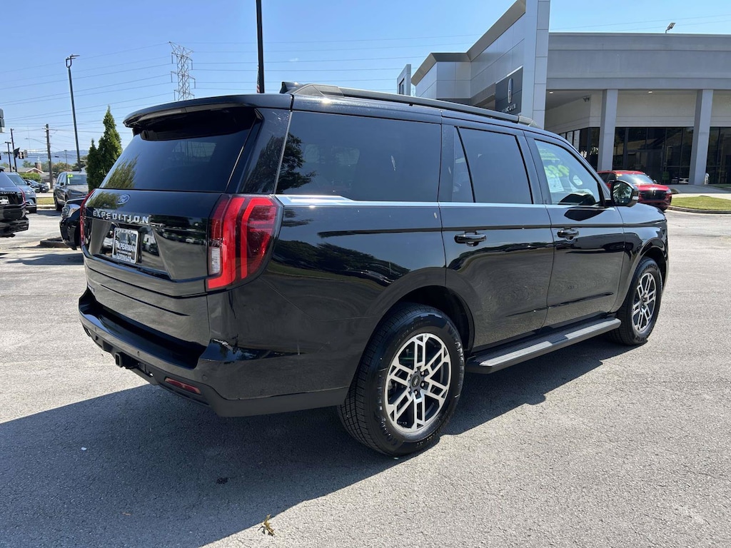 Used 2025 Ford Expedition Active SUV