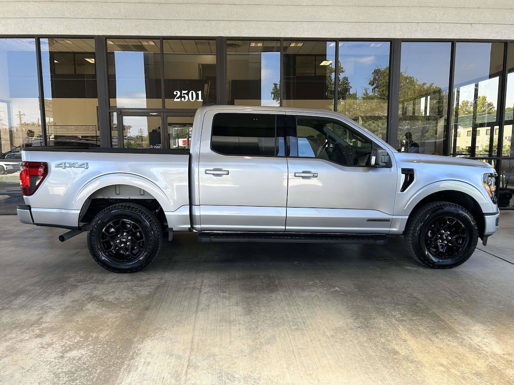 Used 2024 Ford F-150 XLT Truck SuperCrew Cab