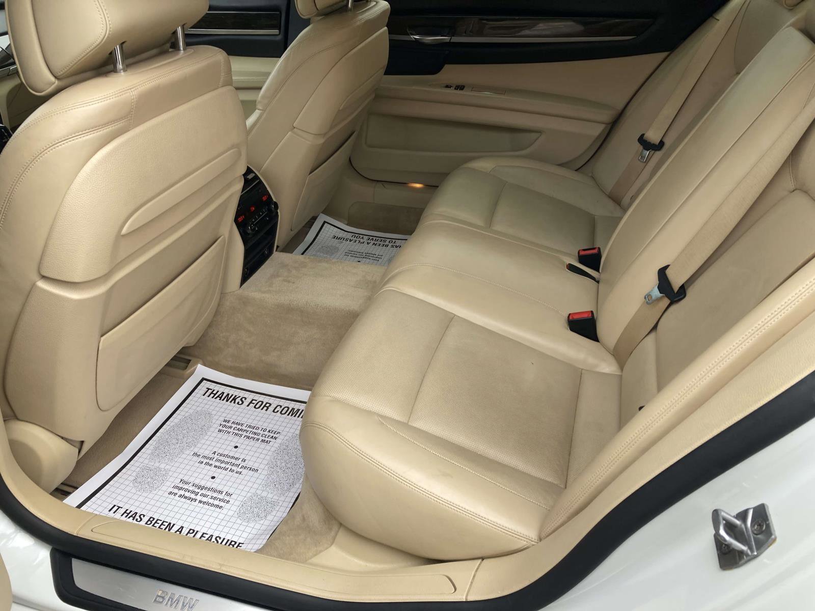 2013 BMW 7 Series 750i - Photo 17