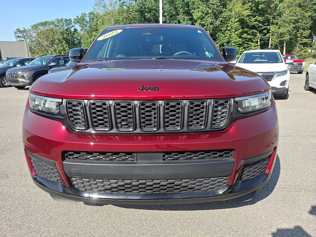 Used 2025 Jeep Grand Cherokee L Altitude 4x4 Sport Utility