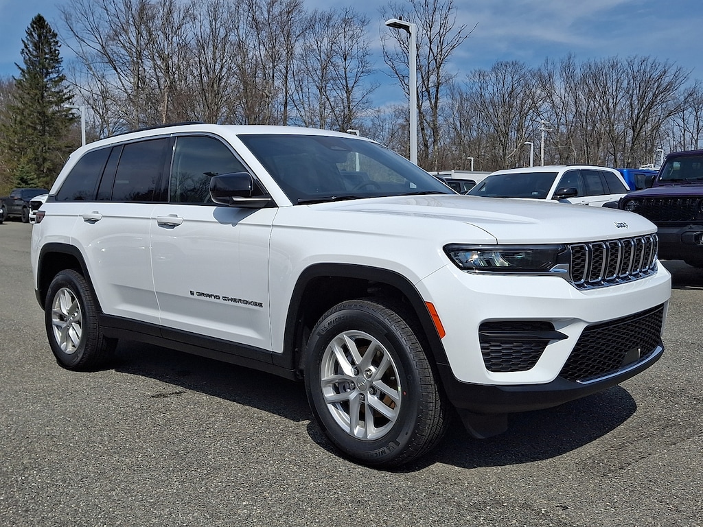 New 2026 Jeep Grand Cherokee Laredo X 4x4 Sport Utility