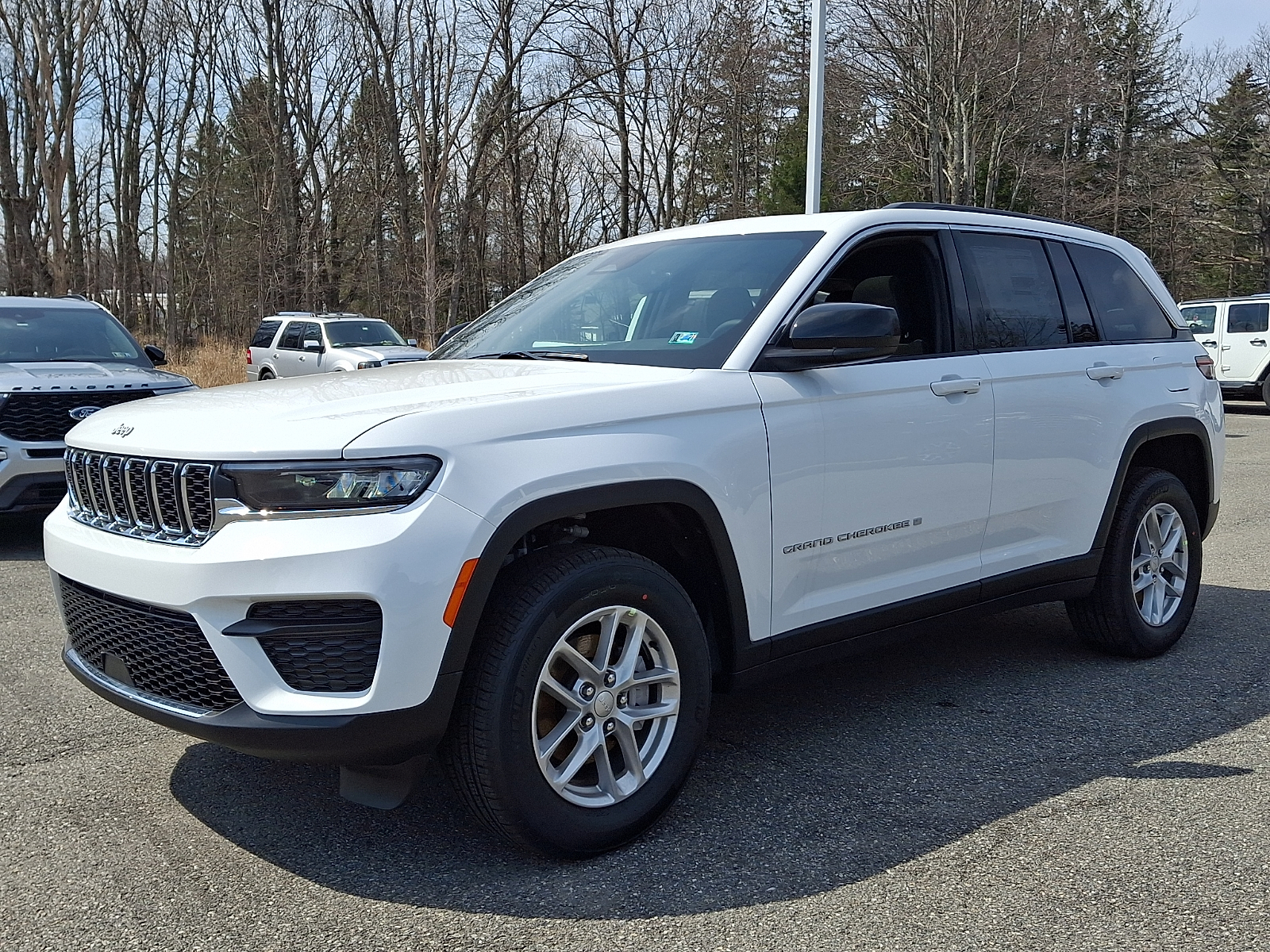 New 2026 Jeep Grand Cherokee Laredo X 4x4 Sport Utility
