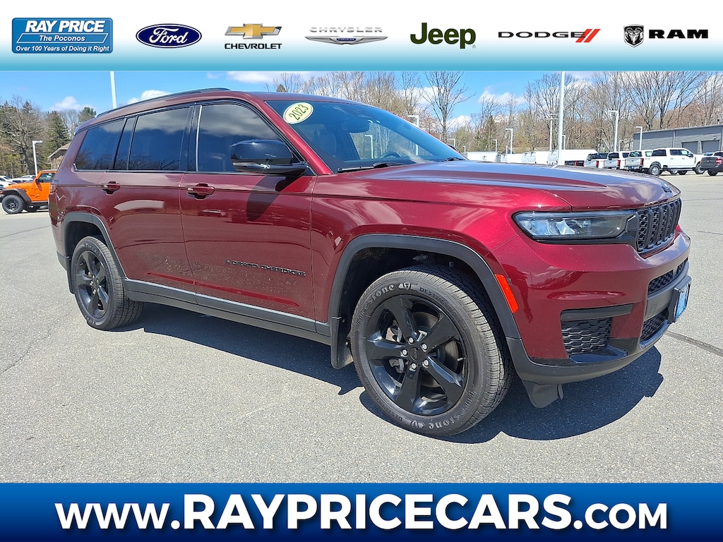Used 2023 Jeep Grand Cherokee L Laredo SUV