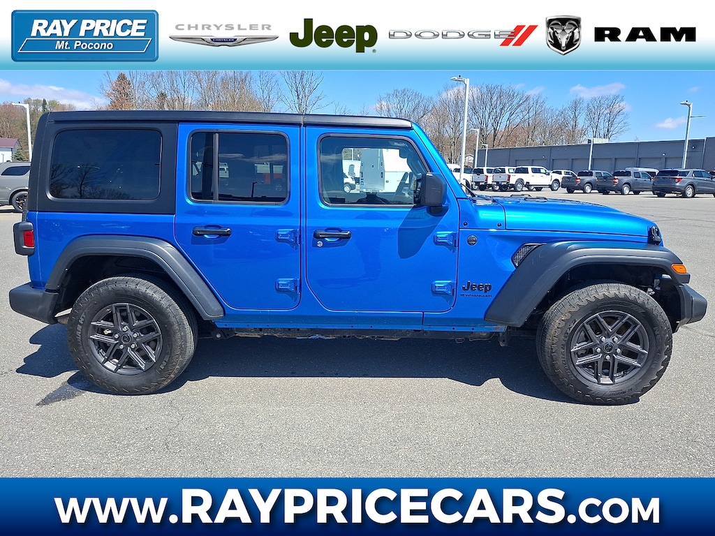 Used 2025 Jeep Wrangler 4-Door Summit 4x4 Sport Utility