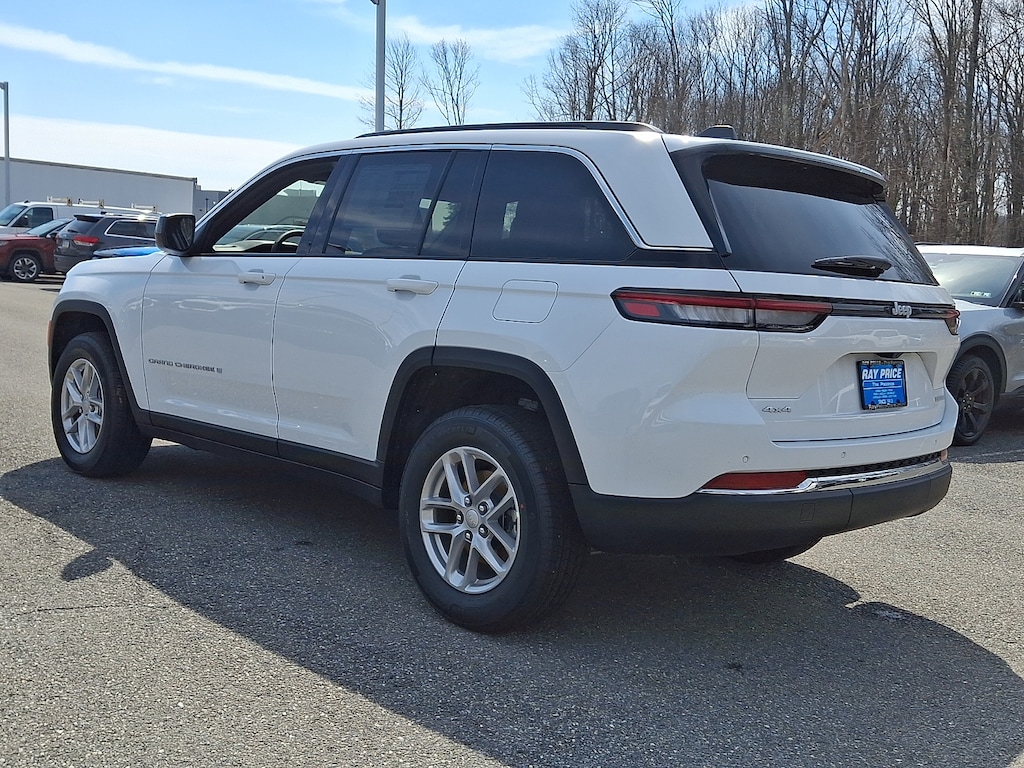 New 2026 Jeep Grand Cherokee Laredo X 4x4 Sport Utility