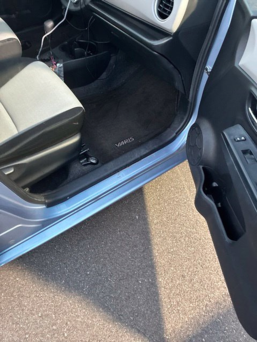 Used 2014 Toyota Yaris 5DR Liftback