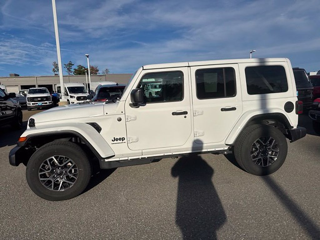 Used 2026 Jeep Wrangler Sahara SUV