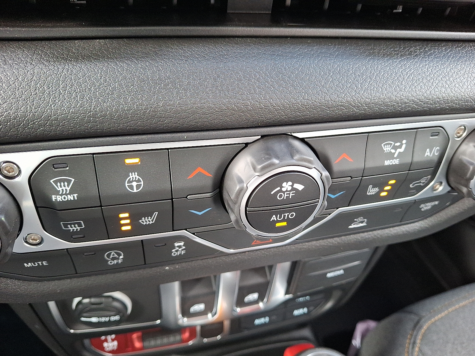 2026 Jeep Wrangler 2-Door Willys - Photo 11