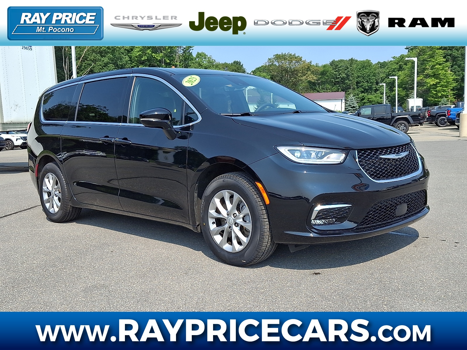 2025 Chrysler Pacifica Select