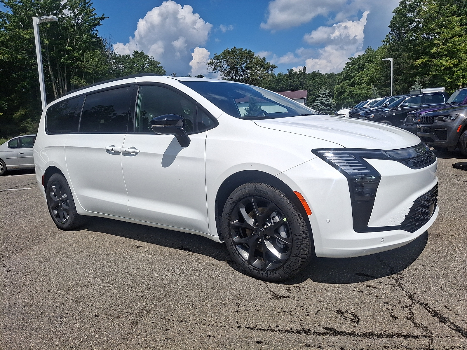  Chrysler Pacifica