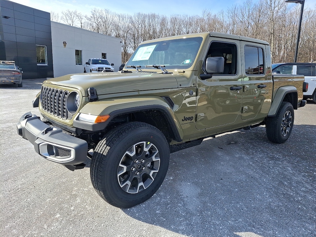 New 2026 Jeep Gladiator Sahara 4x4 Pickup