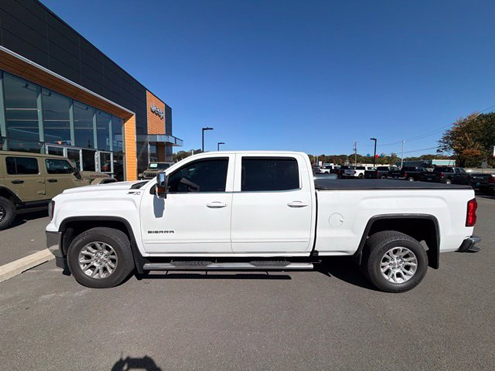 Used 2016 GMC Sierra 1500 SLE Truck Crew Cab