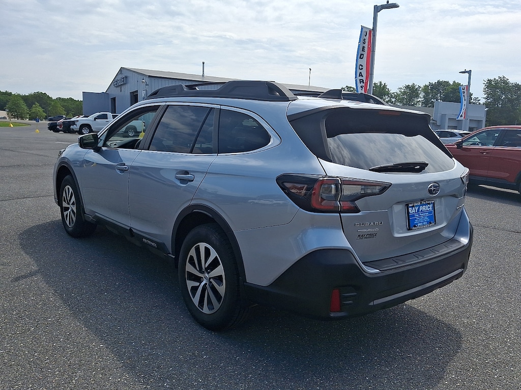 Used 2020 Subaru Outback Premium SUV