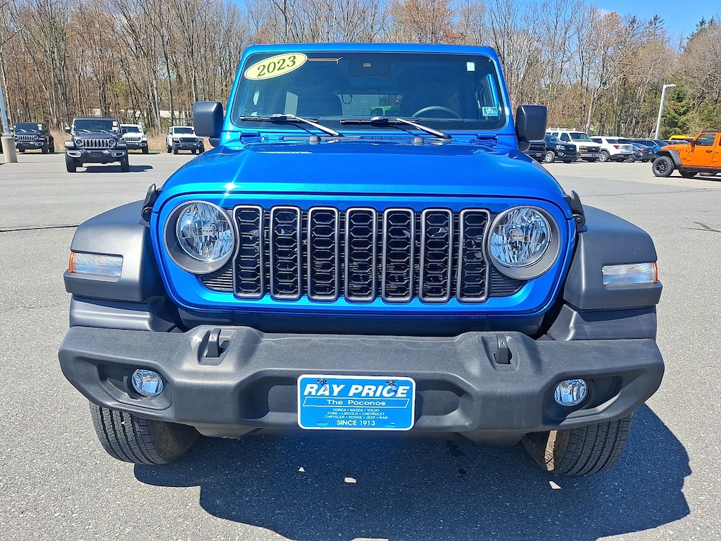 Used 2025 Jeep Wrangler 4-Door Summit 4x4 Sport Utility