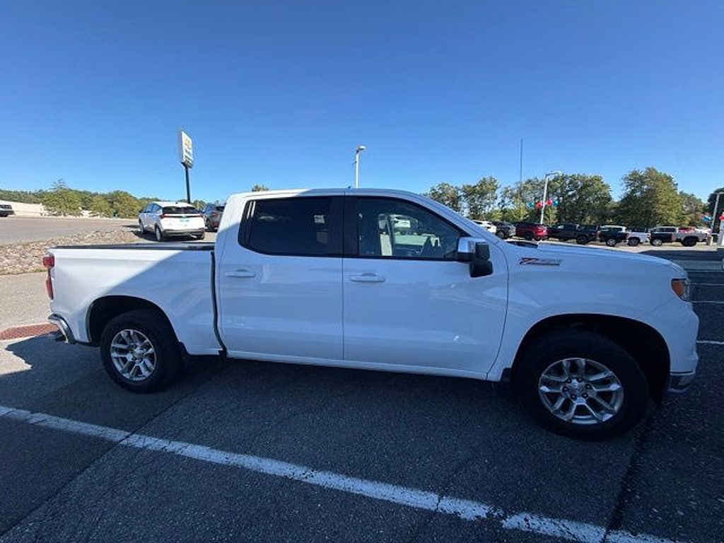 Used 2022 Chevrolet Silverado 1500 LT Truck