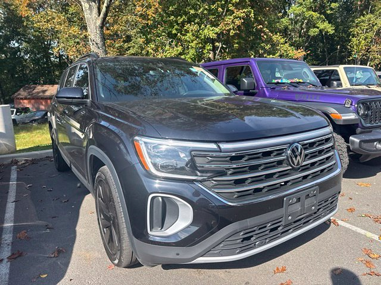 Used 2024 Volkswagen Atlas 2.0T SE w/Technology SUV