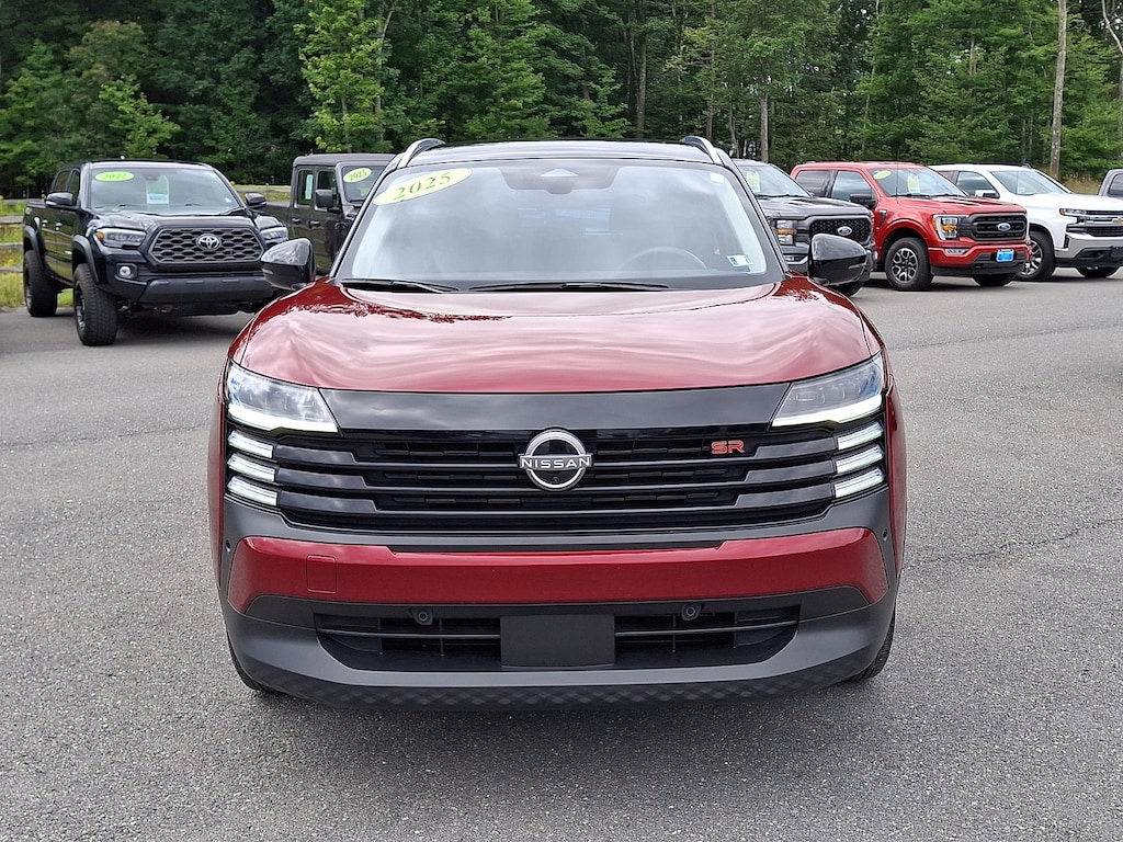 Used 2025 Nissan Kicks SR