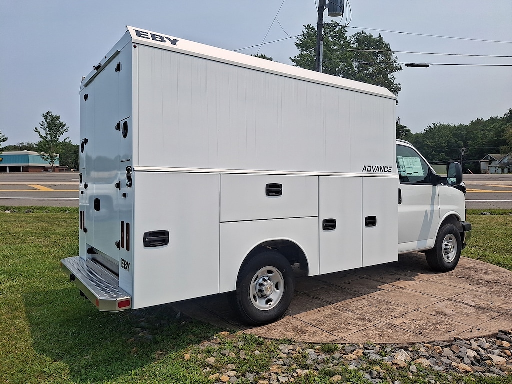 New 2026 Chevrolet Express Cutaway 3500 1WT Cutaway Van