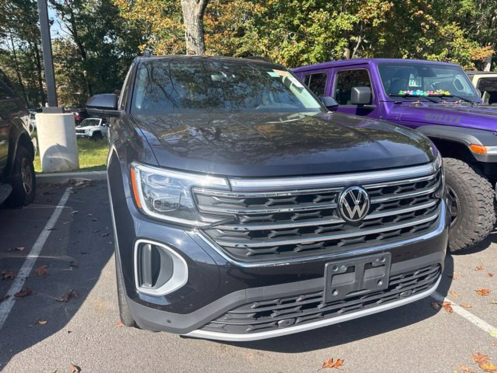 Used 2024 Volkswagen Atlas 2.0T SE w/Technology SUV