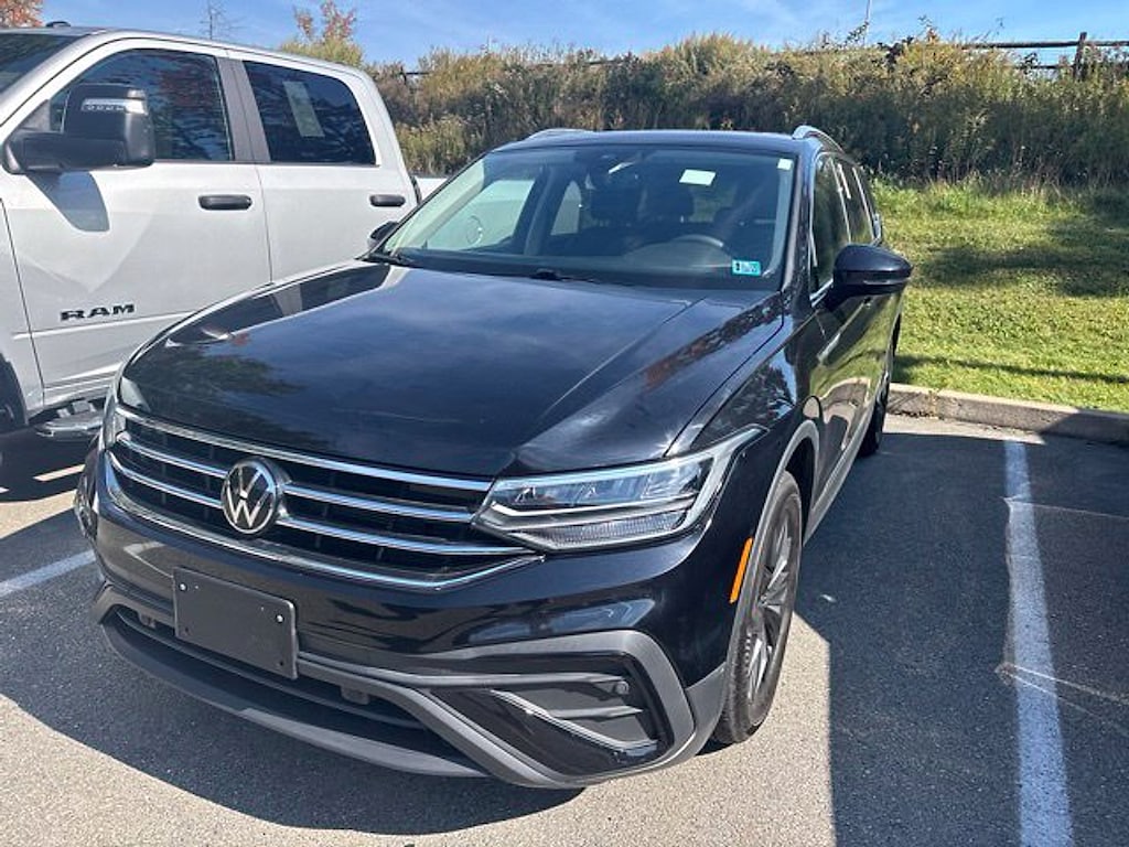 Used 2024 Volkswagen Tiguan 2.0T SE SUV