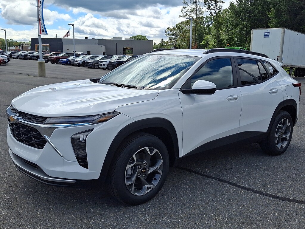 New 2026 Chevrolet Trax LT SUV