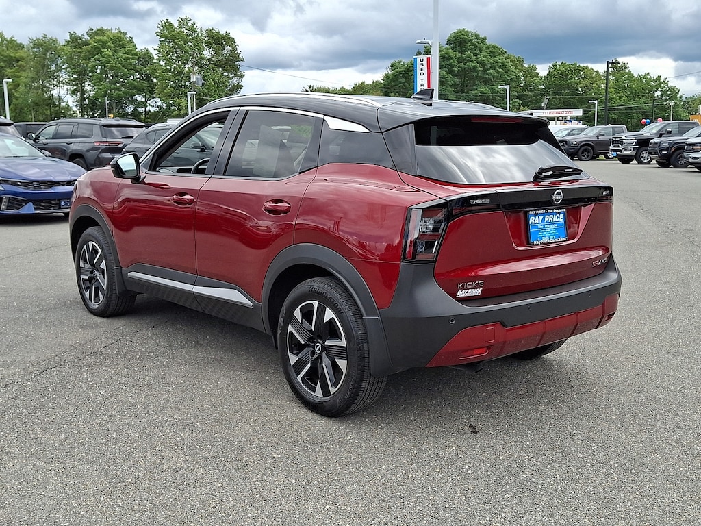 Used 2025 Nissan Kicks SR