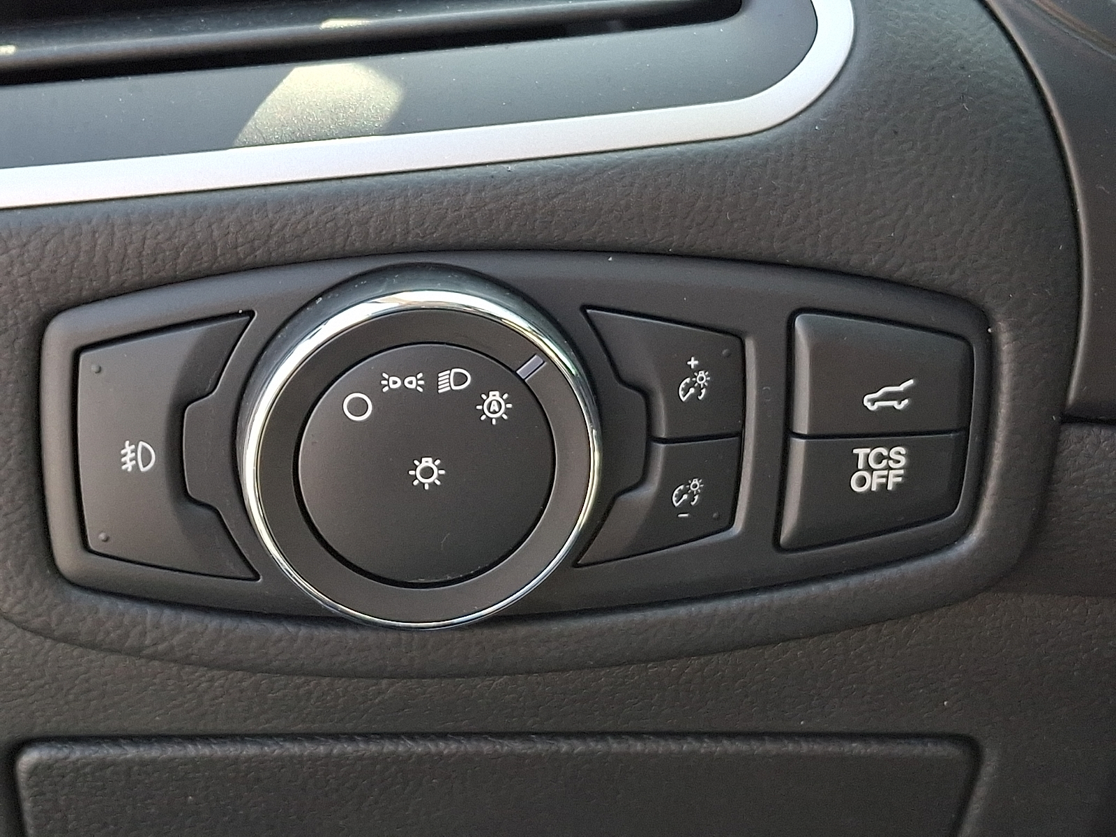 2022 Ford Edge SEL - Photo 25